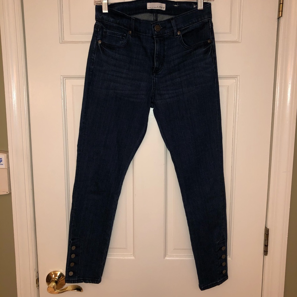 Button Embellished Skinny Jeans